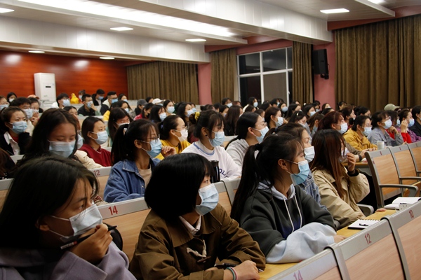 重点发展对象培训图片01.jpg