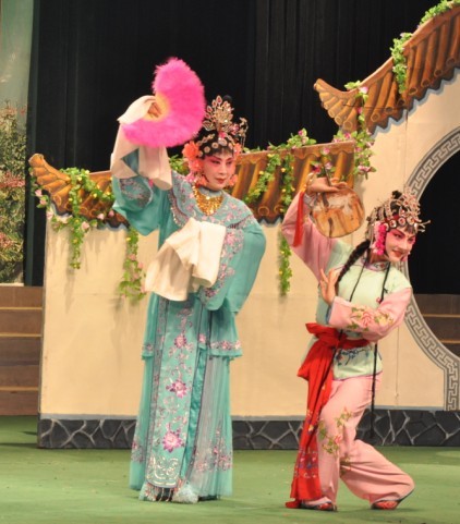 《站花墙》剧照2.jpg