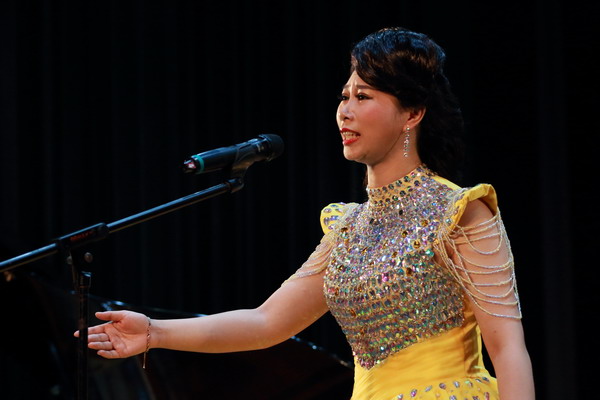 李莲莲1.jpg